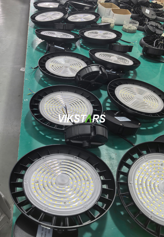 Para venda a retalho LED UFO High Bay Lights Warehouse Factory Lighting Lâmpadas UFO IP65 Lâmpadas impermeáveis 19