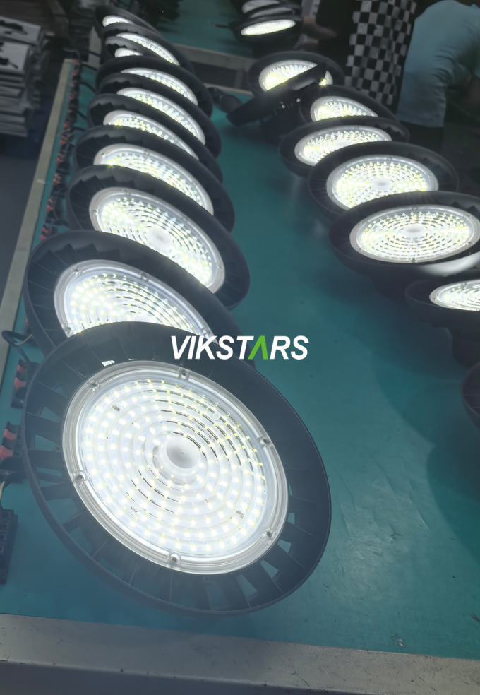 Para venda a retalho LED UFO High Bay Lights Warehouse Factory Lighting Lâmpadas UFO IP65 Lâmpadas impermeáveis 21
